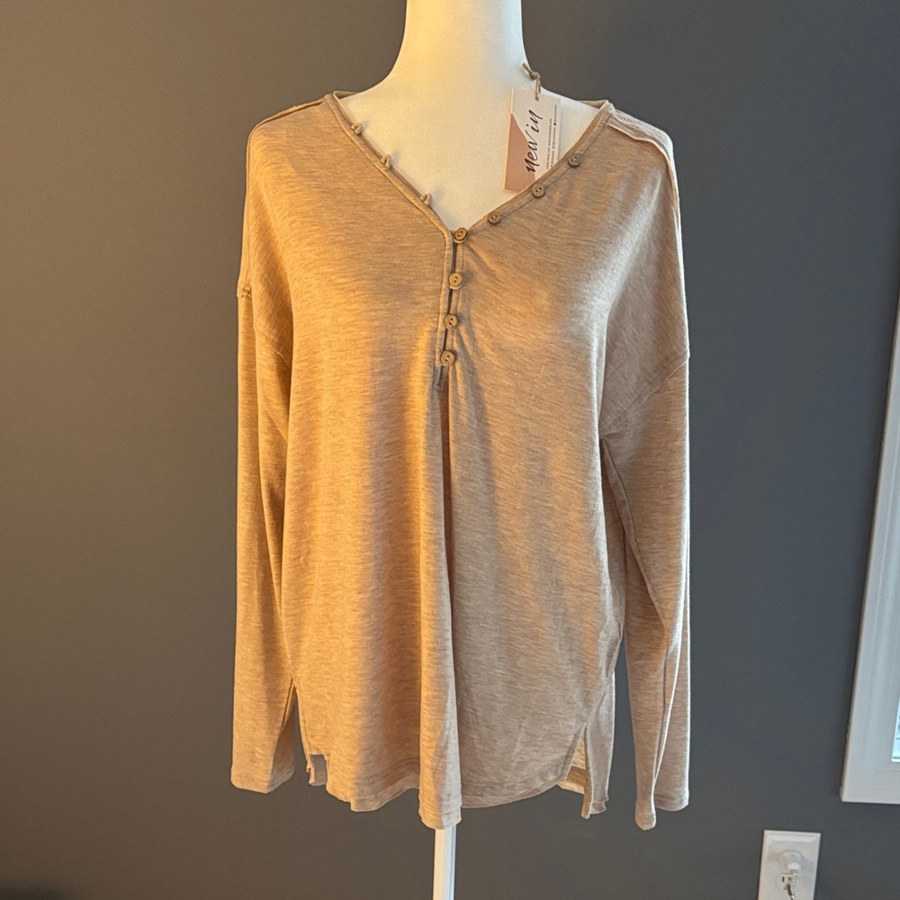 Casual Beige Long Sleeve Top with Button Accents